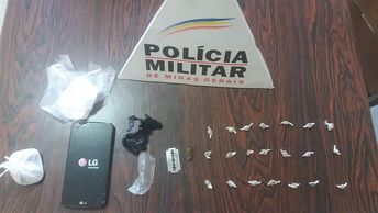 Coromandel – Polícia Militar apreende produto de furto e drogas no bairro Piteiras 