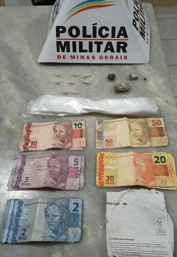 Monte Sião – Polícia Militar prende dois homens envolvidos com o Tráfico de Drogas                                                                                                                  