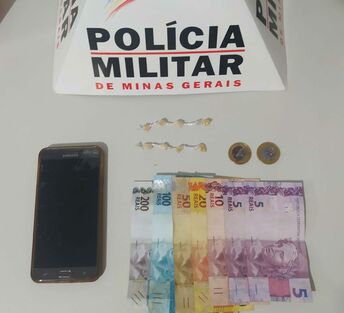  São José do Alegre: Homem de 42 anos é preso pela PM por tráfico de drogas                                                                                                                         