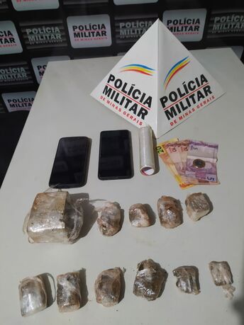 Monte Carmelo - Polícia Militar prende dois autores por tráfico de drogas 