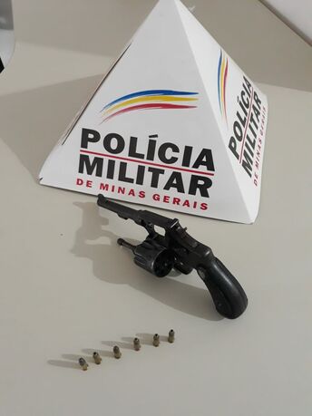 Serra do Salitre - Polícia Militar apreende arma de fogo após denúncia                                                                                                                               