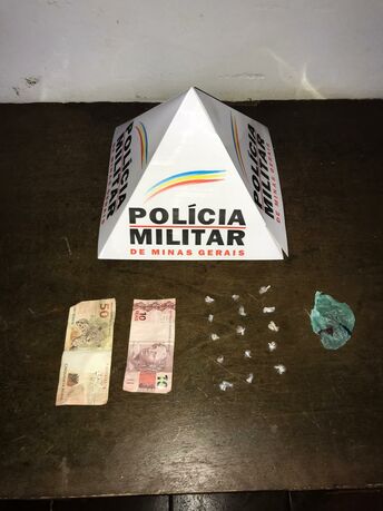 Patrocínio - Polícia Militar prende autor de tráfico de drogas 