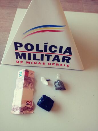 Coromandel - Polícia Militar apreende dois menores infratores por tráfico de drogas                                                                                                                   