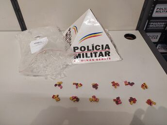 Divinópolis – Polícia Militar prende autor por tráfico de drogas                                                                                                                                    