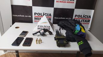 Nova Serrana – Polícia Militar age rapidamente e prende autor de roubo e apreende arma de fogo utilizada na ação delituosa                                                                          