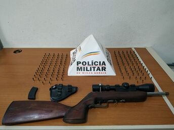 Cássia - PM apreende arma de fogo e munições na região do Morro Redondo                                                                                                                             